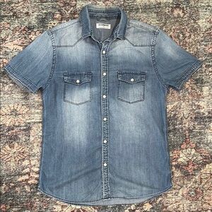 Express | Men’s S/S Top | Small